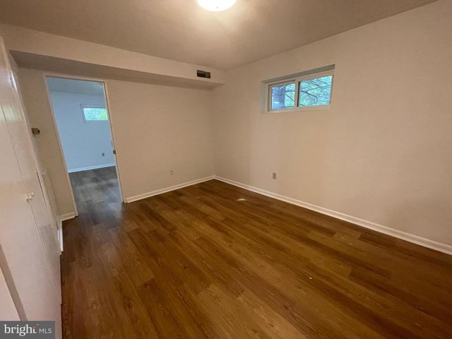 112 CLAYBROOK DR, Silver Spring, MD 20902