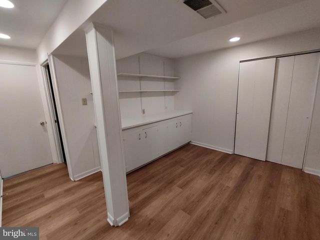 112 CLAYBROOK DR, Silver Spring, MD 20902