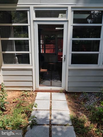 112 CLAYBROOK DR, Silver Spring, MD 20902