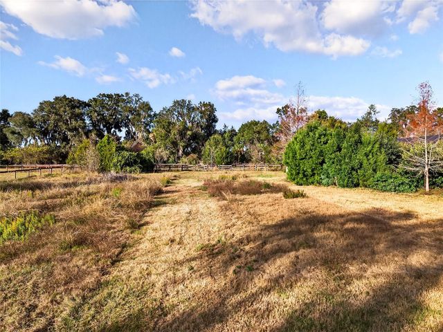 12230 N US HIGHWAY 441, Citra, FL 32113