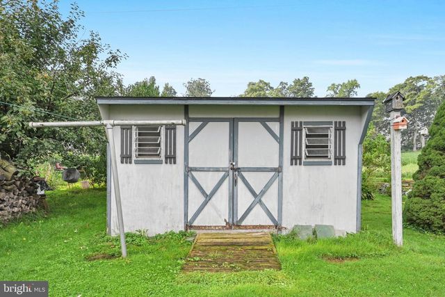 1305 KRAMER MILL RD, Denver, PA 17517