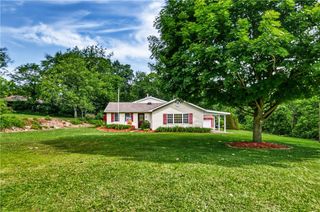 2516 Clayton Rd, White Twp, PA 15010