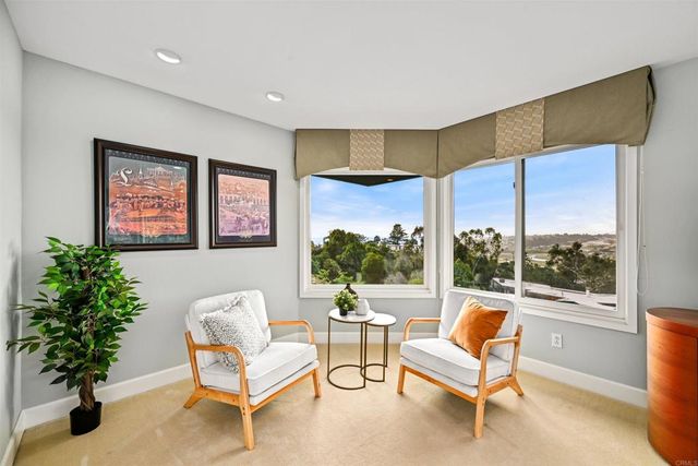 441 Holmwood Lane, Solana Beach, CA 92075
