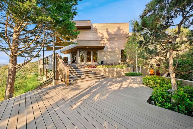 441 Holmwood Lane, Solana Beach, CA 92075