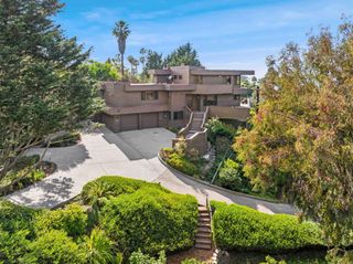 441 Holmwood Lane, Solana Beach, CA 92075