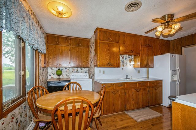 2584 County Road 33 SE, Buffalo, MN 55313