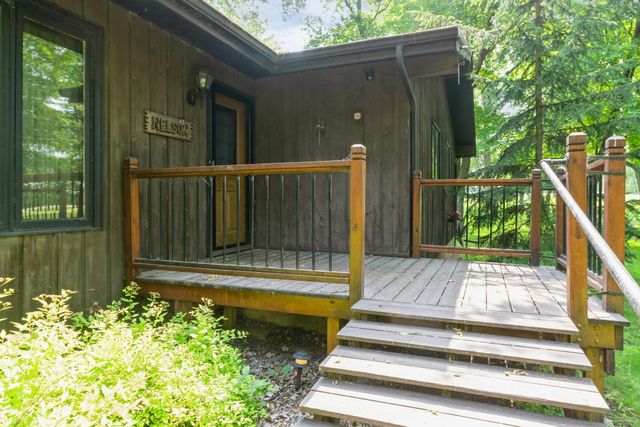 2584 County Road 33 SE, Buffalo, MN 55313