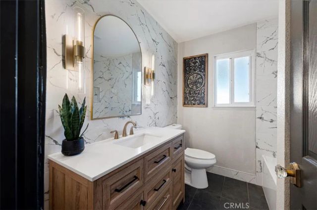 18054 Granada, Fontana, CA 92335