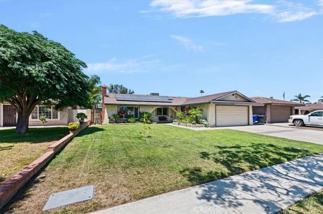 18054 Granada, Fontana, CA 92335