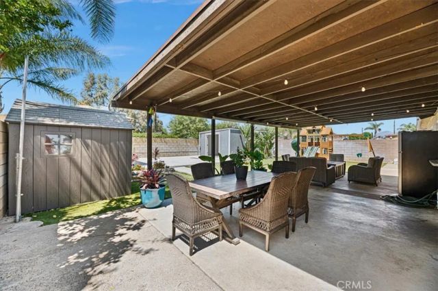 18054 Granada, Fontana, CA 92335
