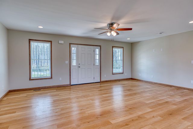 5083 Springfield Road, Wadesville, IN 47638