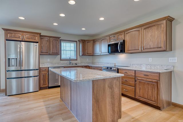 5083 Springfield Road, Wadesville, IN 47638