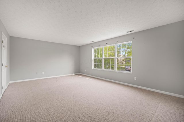 8080 Beardsley Avenue, Blacklick, OH 43004