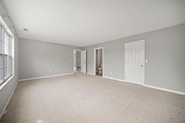 8080 Beardsley Avenue, Blacklick, OH 43004