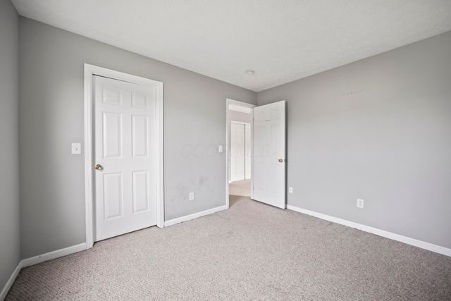 8080 Beardsley Avenue, Blacklick, OH 43004