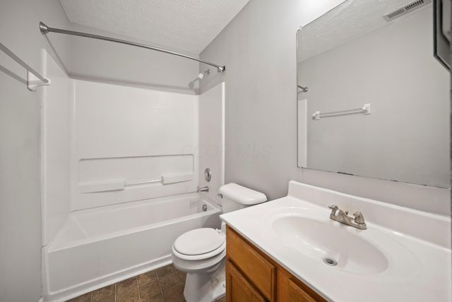 8080 Beardsley Avenue, Blacklick, OH 43004