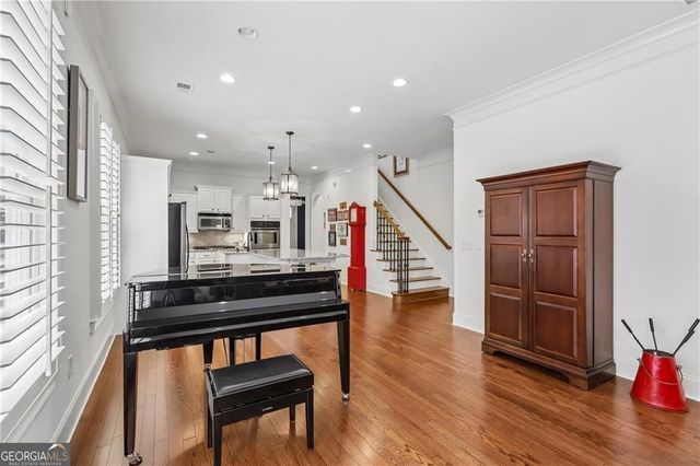 934 Grey Village Circle, Marietta, GA 30068