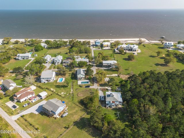 146 Dane Road, Waveland, MS 39576