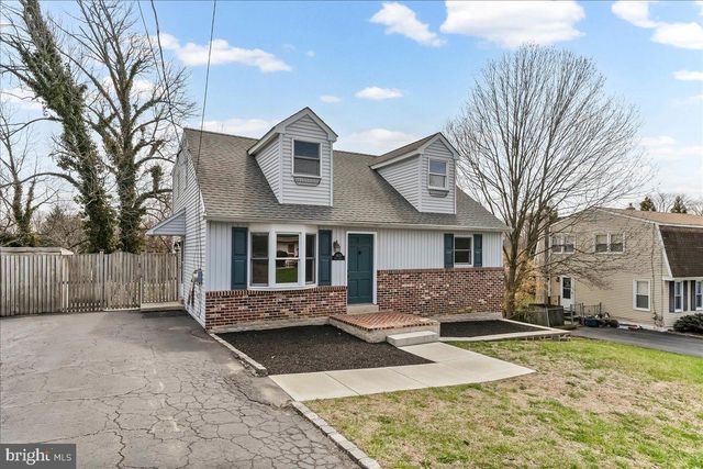 1821 PLUM, Upper Chichester, PA 19061