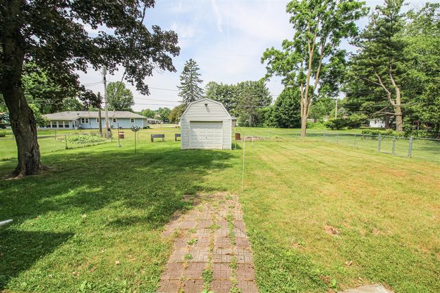 58408 Kerr Creek Road, Three Rivers, MI 49093