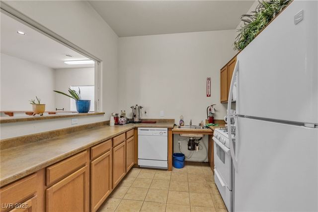 833 Aspen Peak Loop 1321, Henderson, NV 89011