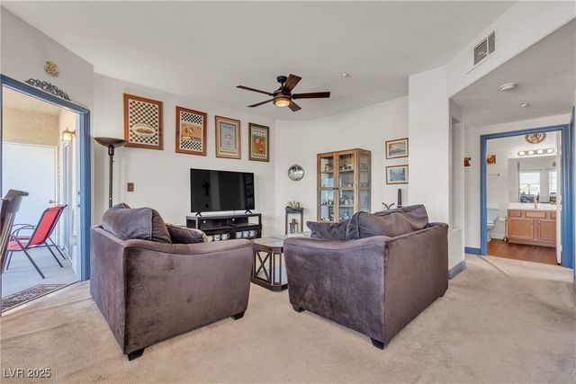 833 Aspen Peak Loop 1321, Henderson, NV 89011