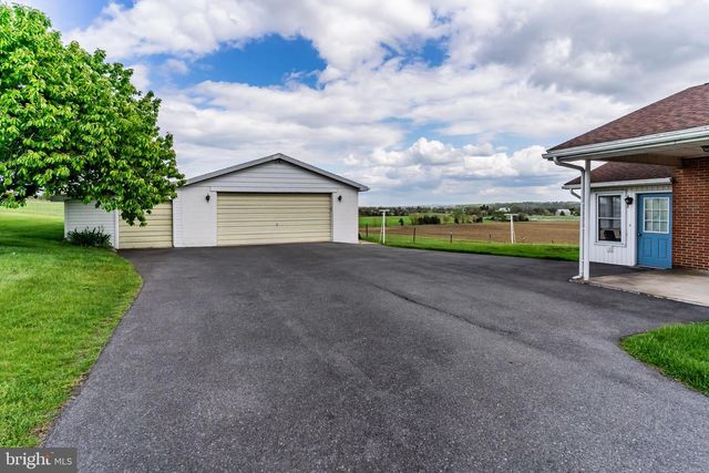489 DOUBLING GAP RD, Newville, PA 17241