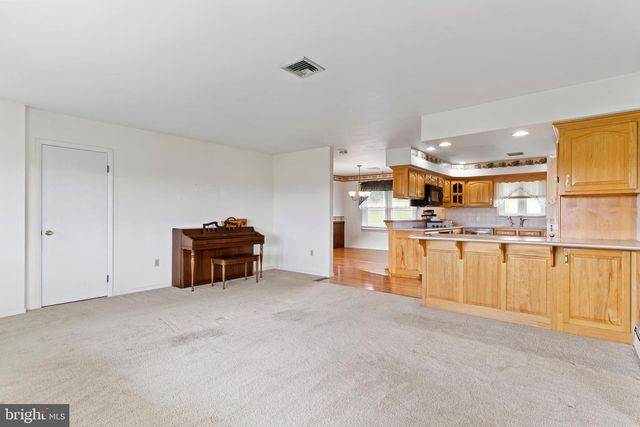489 DOUBLING GAP RD, Newville, PA 17241