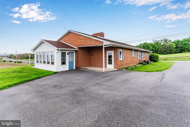 489 DOUBLING GAP RD, Newville, PA 17241