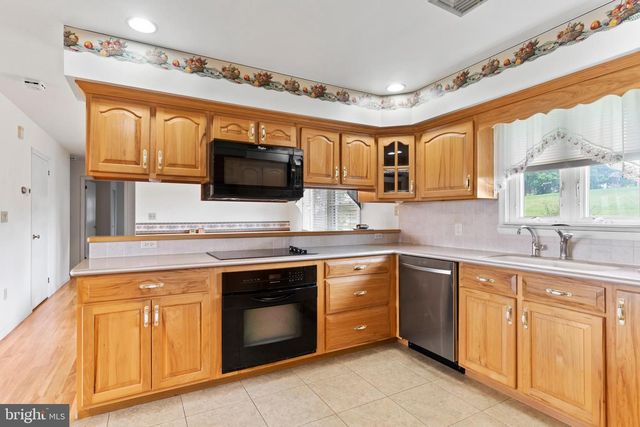 489 DOUBLING GAP RD, Newville, PA 17241