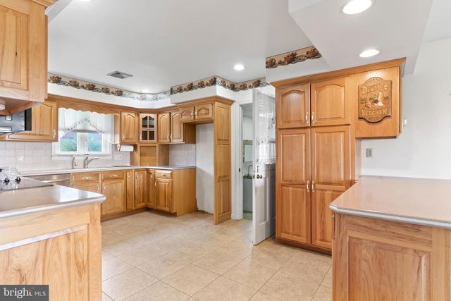 489 DOUBLING GAP RD, Newville, PA 17241
