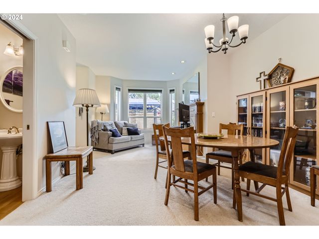 28635 Sw ROGER Blvd 70, Wilsonville, OR 97070