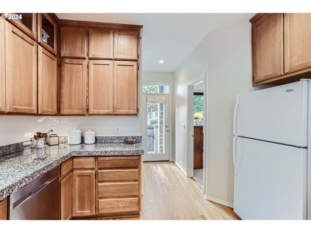 28635 Sw ROGER Blvd 70, Wilsonville, OR 97070