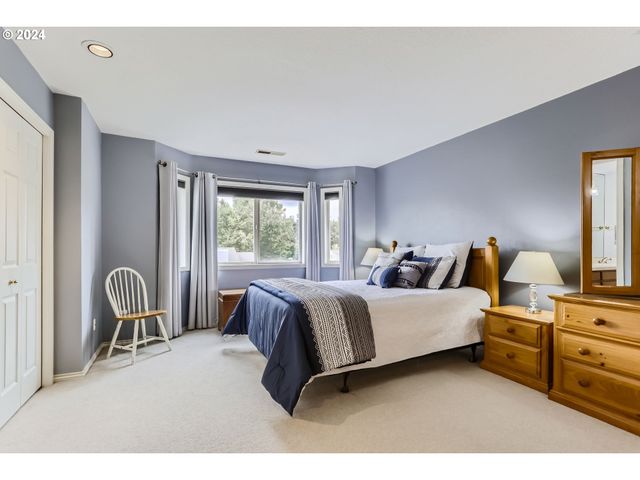 28635 Sw ROGER Blvd 70, Wilsonville, OR 97070