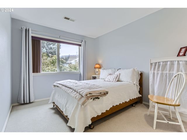 28635 Sw ROGER Blvd 70, Wilsonville, OR 97070