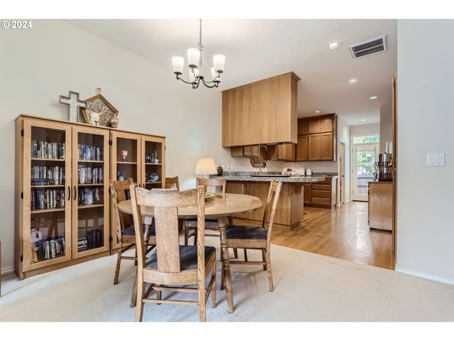 28635 Sw ROGER Blvd 70, Wilsonville, OR 97070