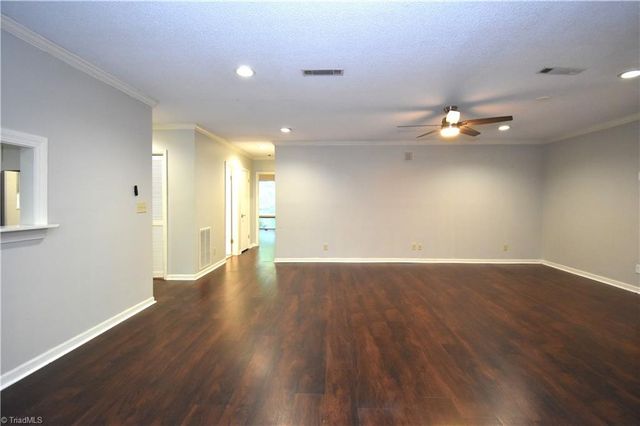 129 Forest View Drive, Winston-salem, NC 27104
