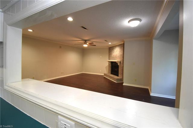 129 Forest View Drive, Winston-salem, NC 27104