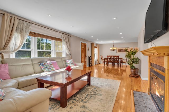 64 Dohm Avenue, Guilford, CT 06437
