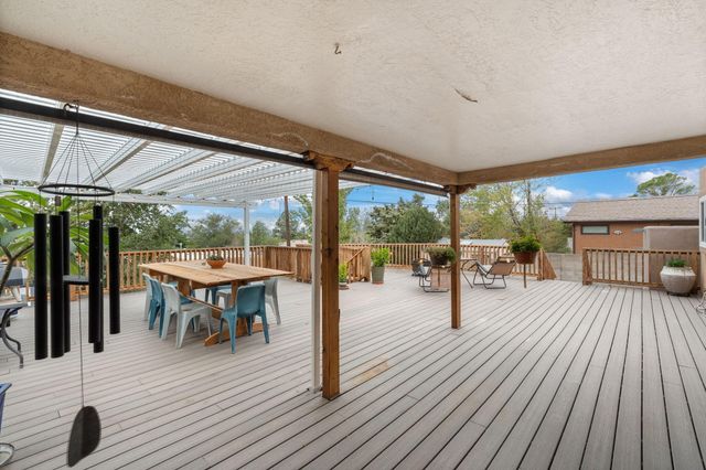 609 MARK Drive NE, Albuquerque, NM 87123