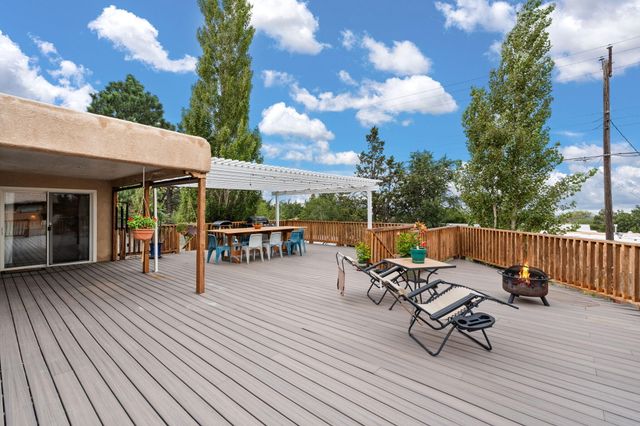 609 MARK Drive NE, Albuquerque, NM 87123