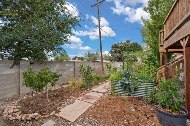 609 MARK Drive NE, Albuquerque, NM 87123