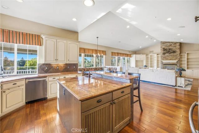 31027 E Sunset Drive North, Redlands, CA 92373