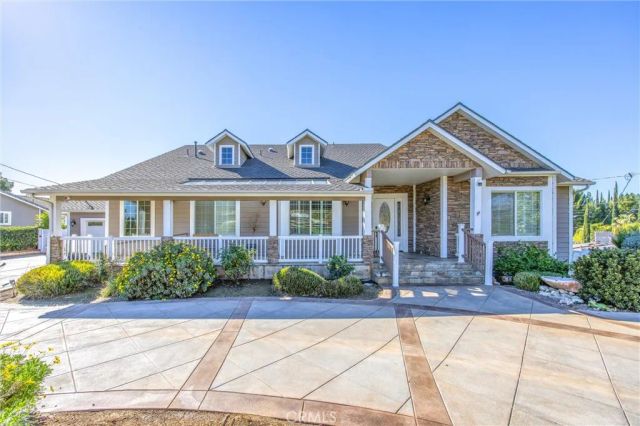 31027 E Sunset Drive North, Redlands, CA 92373