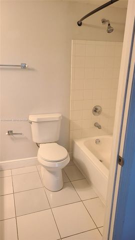 2442 Centergate Dr 101, Miramar, FL 33025