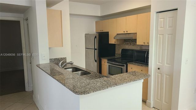 2442 Centergate Dr 101, Miramar, FL 33025