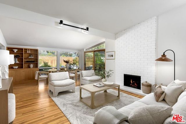 3134 Lucinda Lane, Santa Barbara, CA 93105