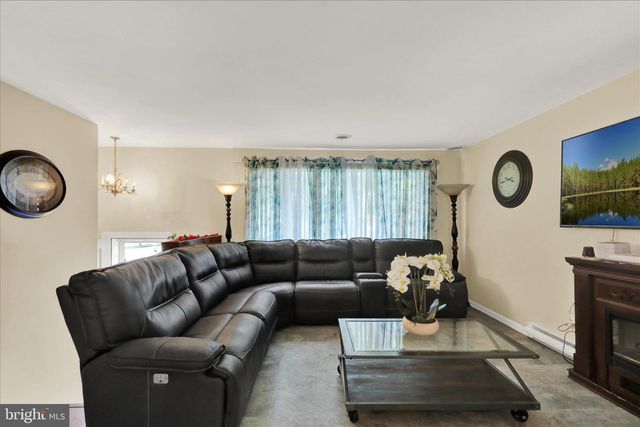 3020 ELM RD, Reading, PA 19605