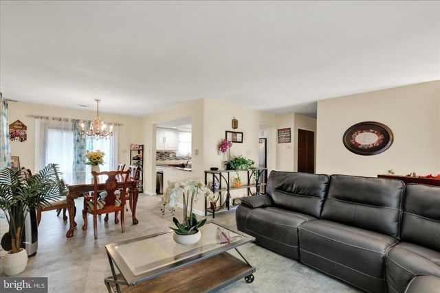 3020 ELM RD, Reading, PA 19605