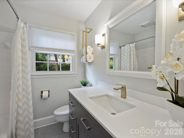 3808 Riverbend Road, Charlotte, NC 28210